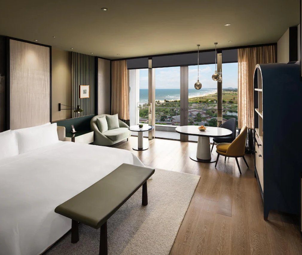Khám Phá Golf Đẳng Cấp tại Miền Trung Việt Nam: Gói Nghỉ Dưỡng & Chơi Golf Cùng Lotus Fairway Golf Travel - Ảnh trích xuất PDF 7
